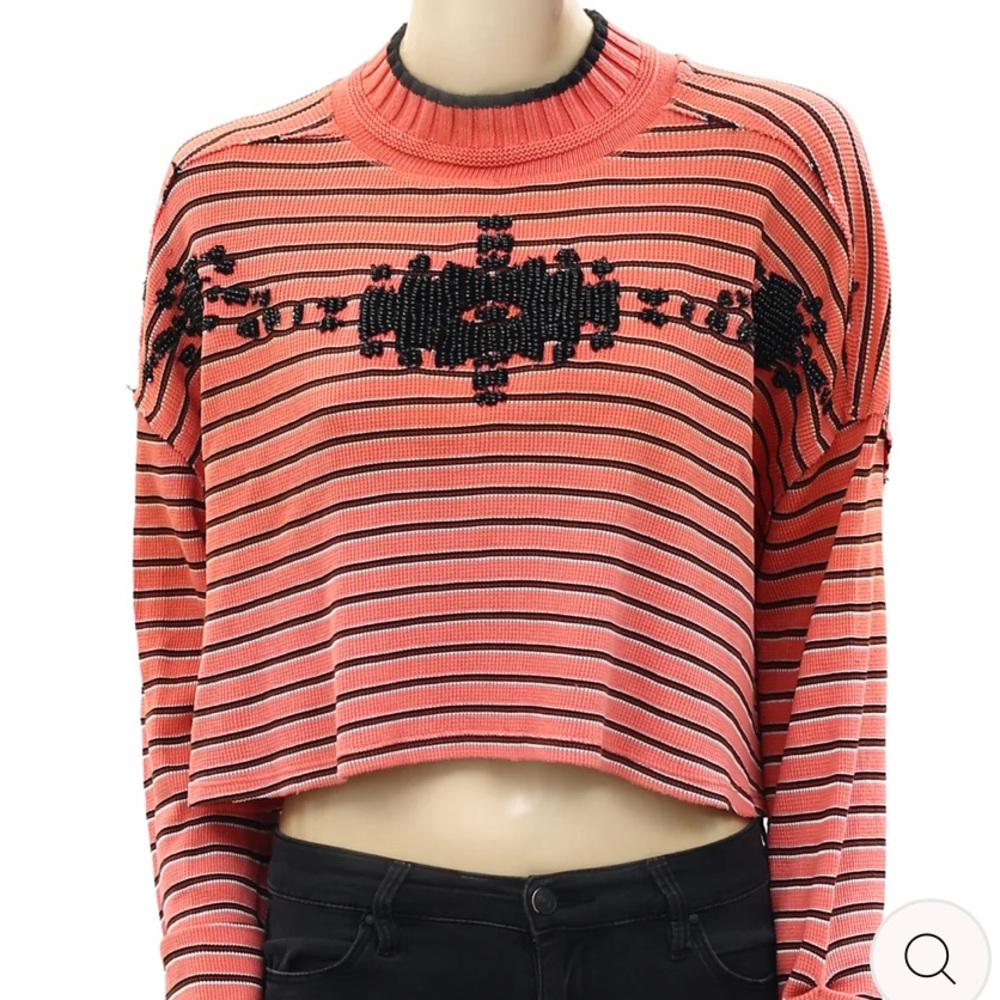 FREE PEOPLE WE THE FREE AVALANCHE TEE CROPPED TOP- loose fit - size XS pristine